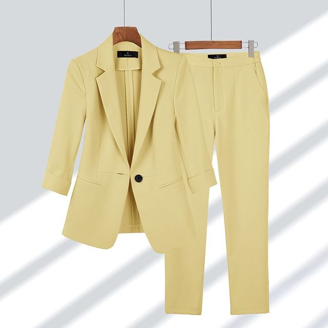Ora - Blazer e Pantaloni Senza Tempo