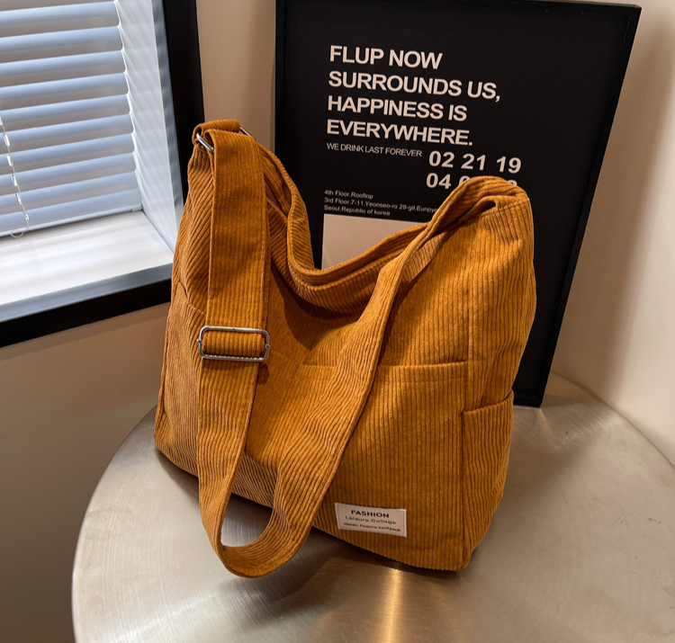 Alina - Borsa a Spalla in Velluto a Corda con Multi Tasche