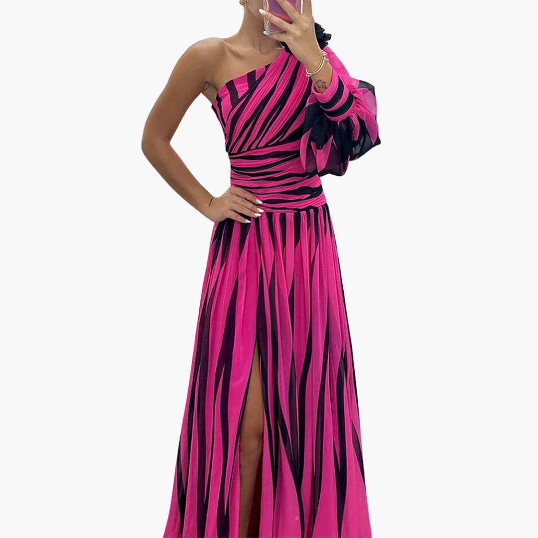 Carla – Abito Maxi Elegante con Una Spalla e Motivo a Strisce