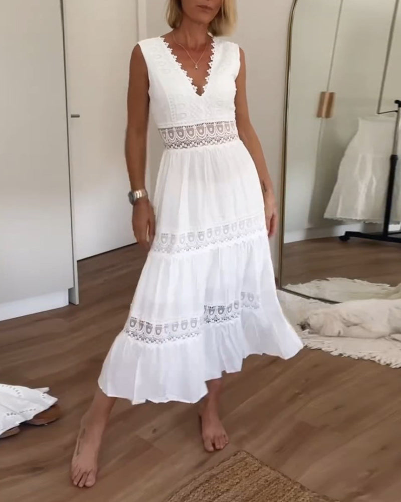 Charlotte - Abito in pizzo fatto a mano con scollatura a V