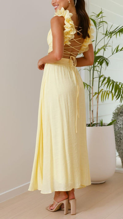 Zsófia® | Abito Maxi Giallo con Righe e Spalline a Volant