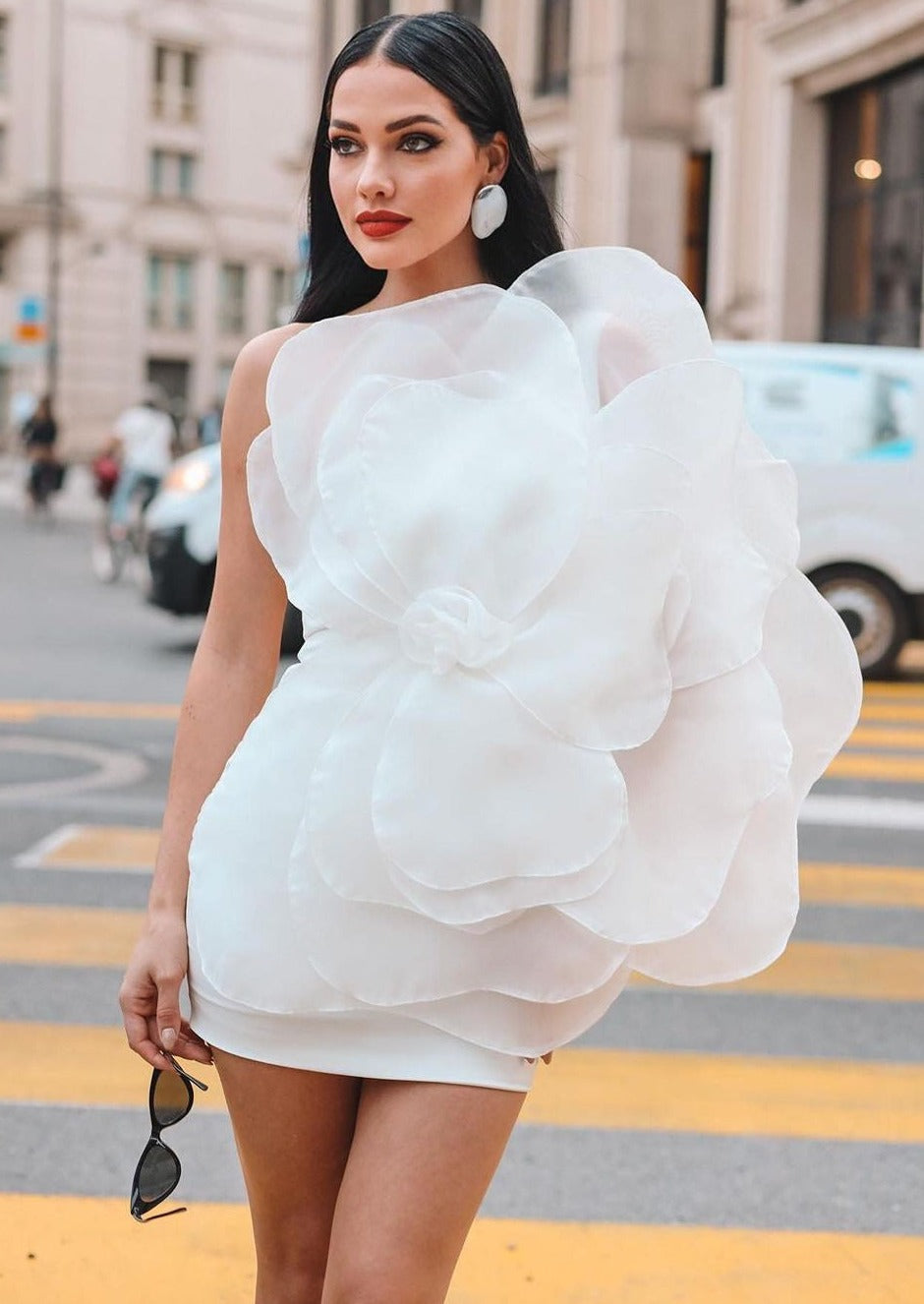 Bianca | Abito Mini con Spalla Unica e Fiori