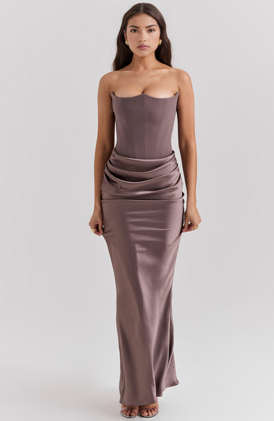 Hera - Elegante Abito da Festa Senza Spalline in Colore Pieno