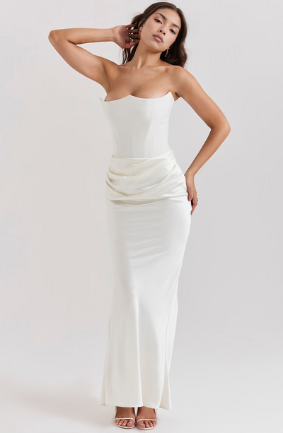 Hera - Elegante Abito da Festa Senza Spalline in Colore Pieno