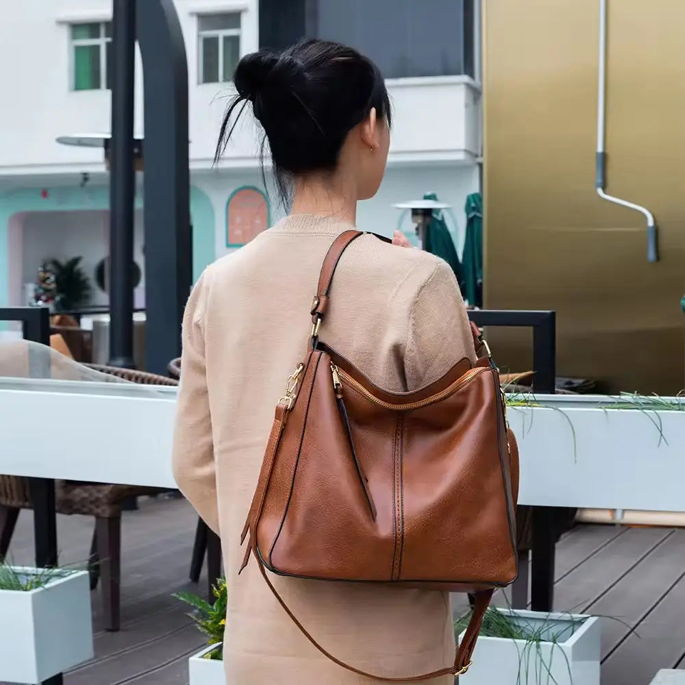 Blakely – Borsa Hobo in Pelle di Lusso