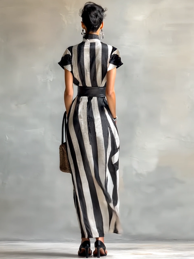 Abito Maxi in Chiffon con Collo Alto e Maniche Corte