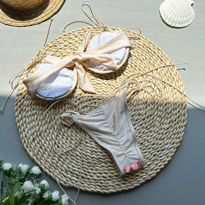 Novalee | Costume da bagno con ricamo a spacco