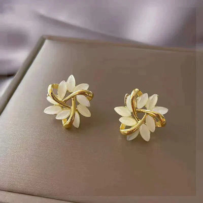 Quinn - Orecchini Eleganti in Oro con Opale Bianco