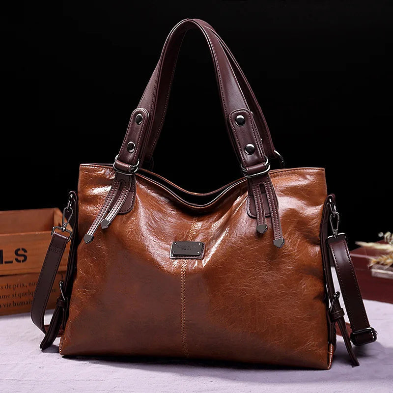 Aralyn - Borsa a Spalla in Pelle Morbida e Raffinata