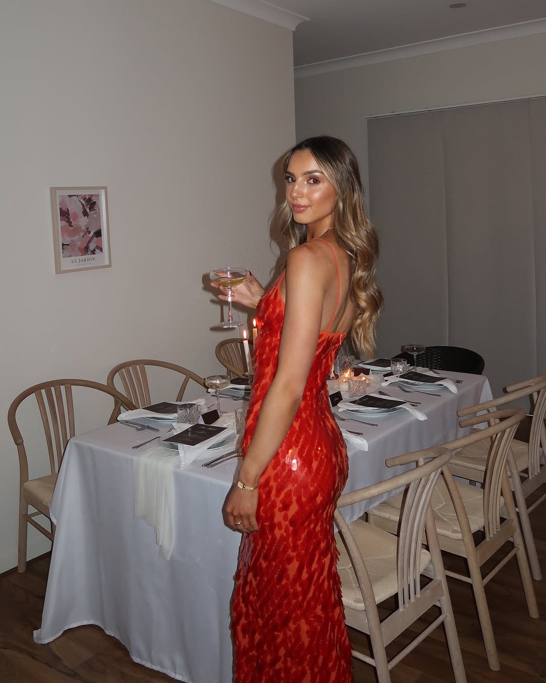 Kalea - Abito senza schiena con paillettes scintillanti