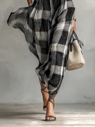 Abito Maxi in Chiffon a Quadri con Collo Alto e Maniche Corte