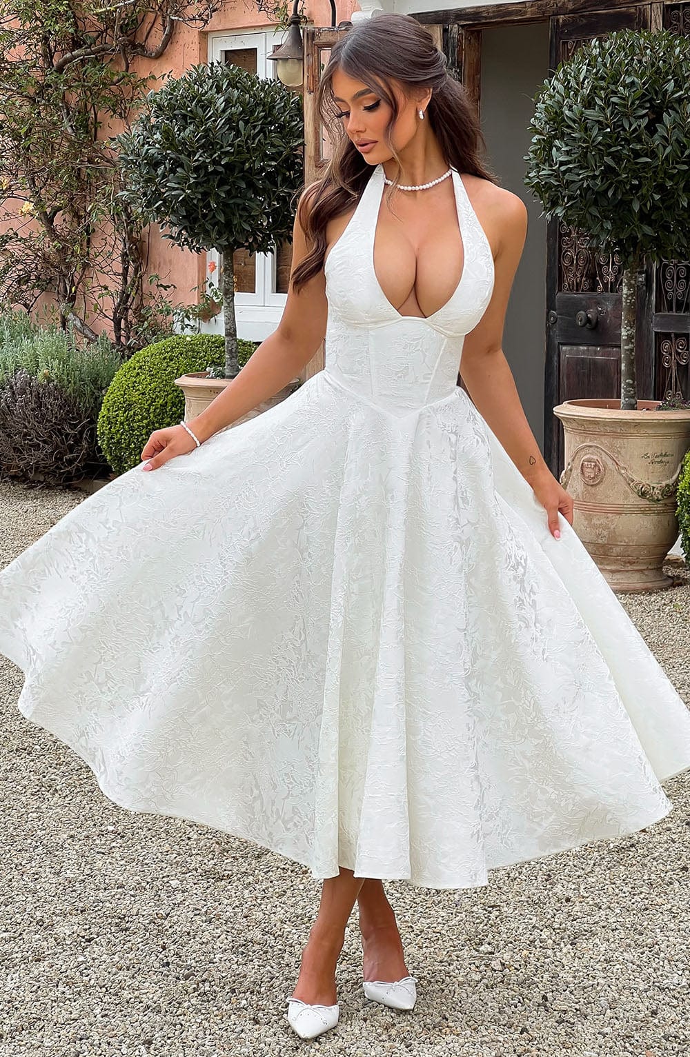 Niamh - Abito Senza Maniche Elegante Ricamato con Scollatura Profonda a V
