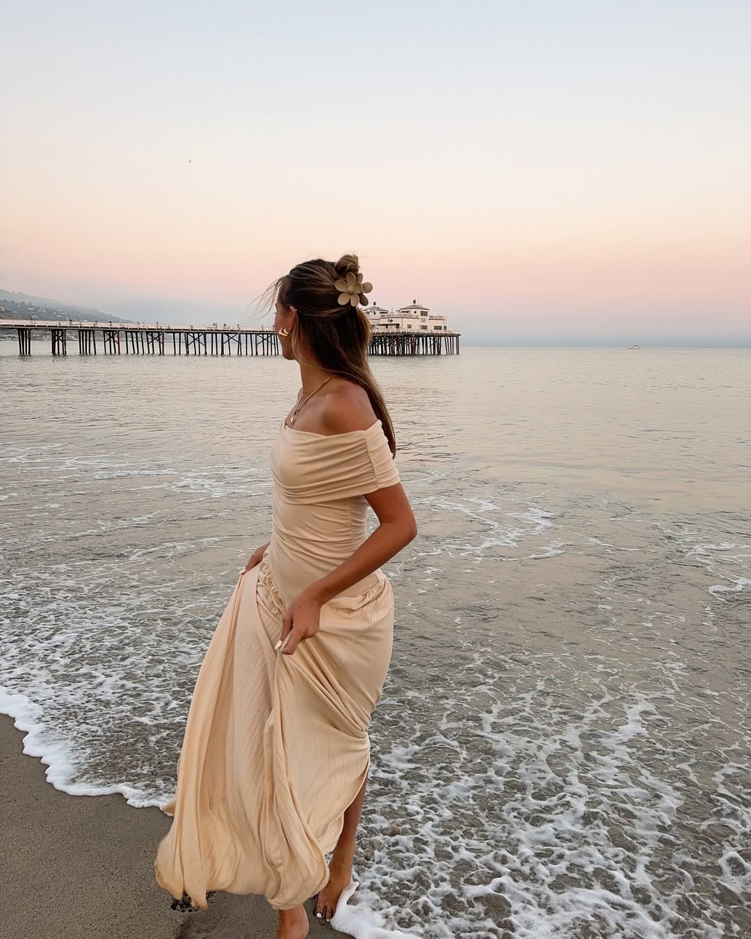 Kamara | Abito Maxi Plissettato Off Shoulder