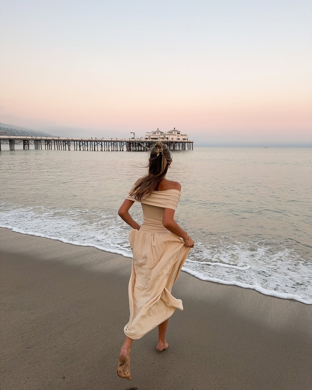 Kamara | Abito Maxi Plissettato Off Shoulder